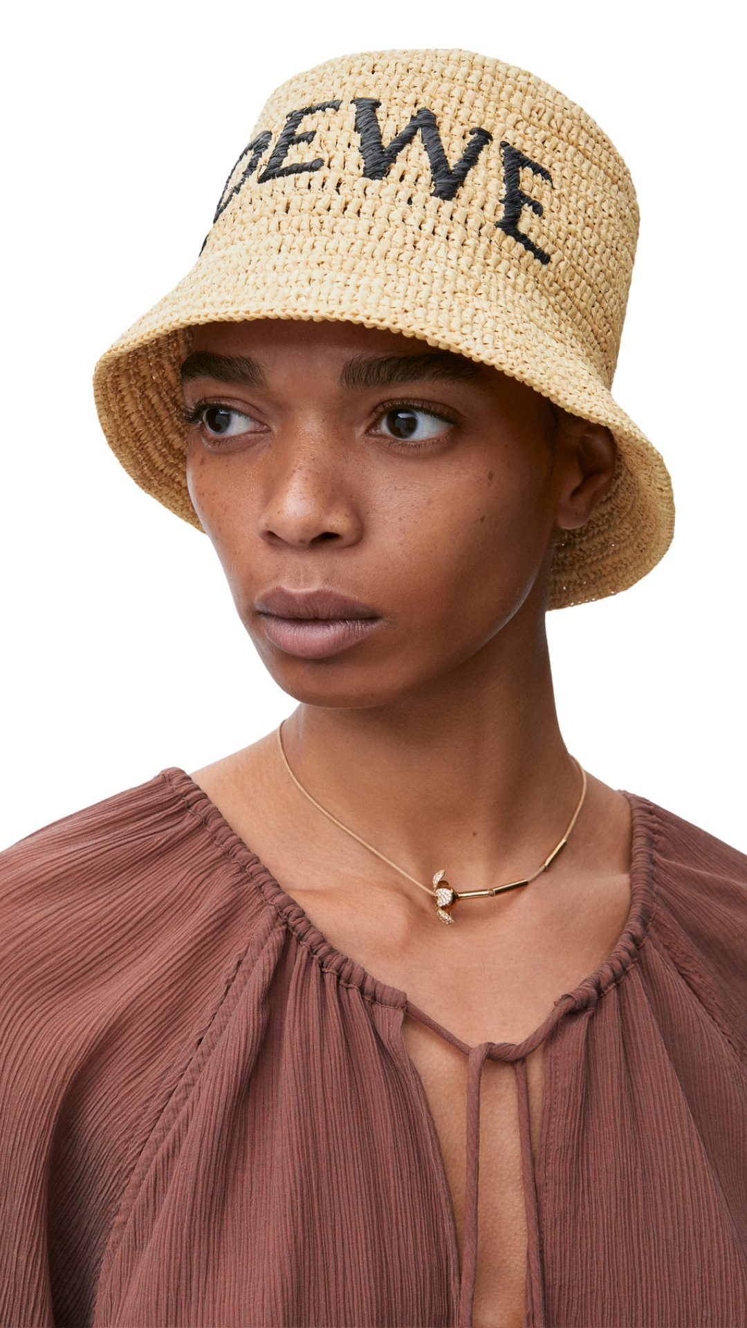 Sombrero estilo pescador en rafia natural