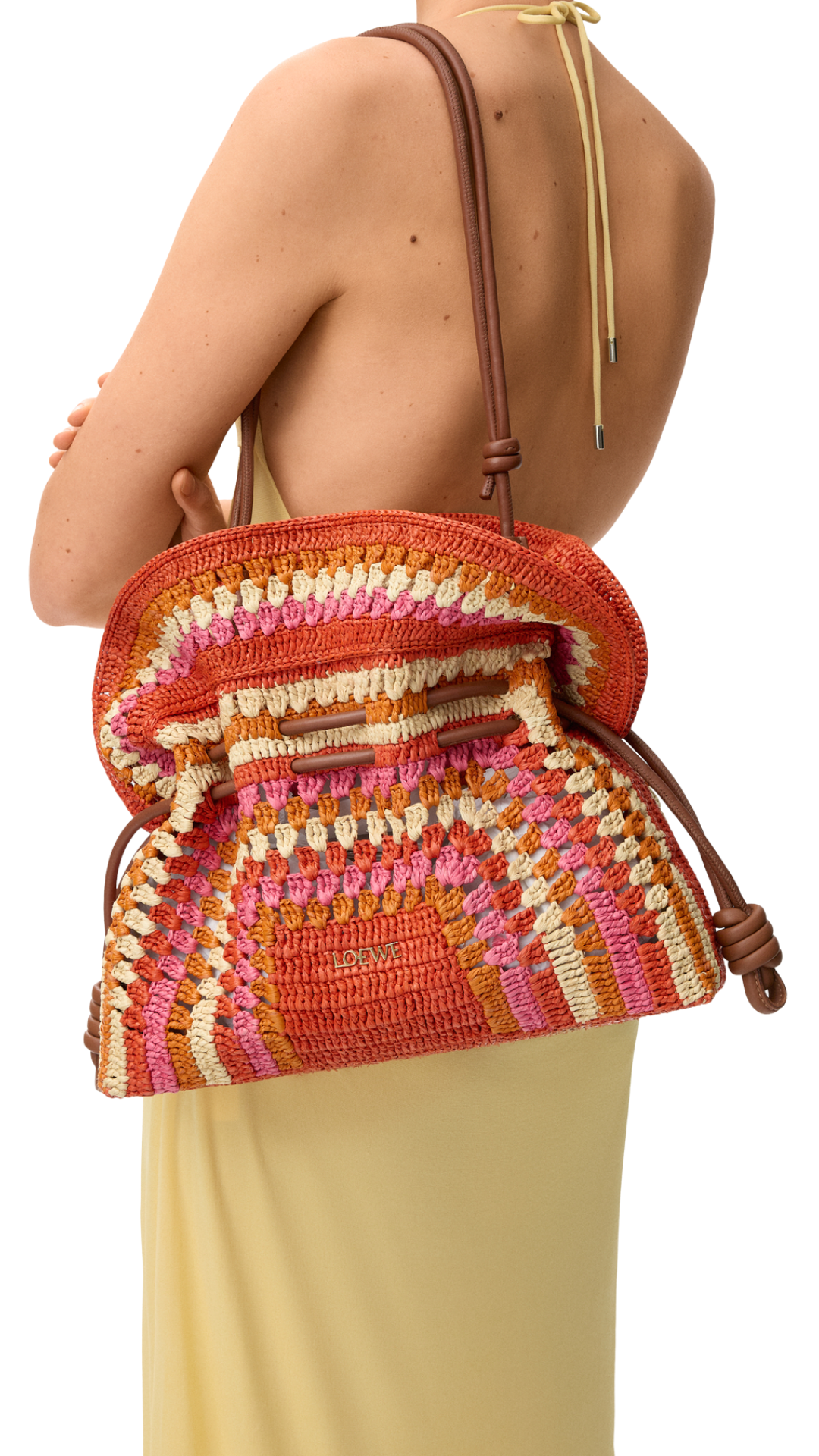 Medium Flamenco Clutch in Raffia and Calfskin