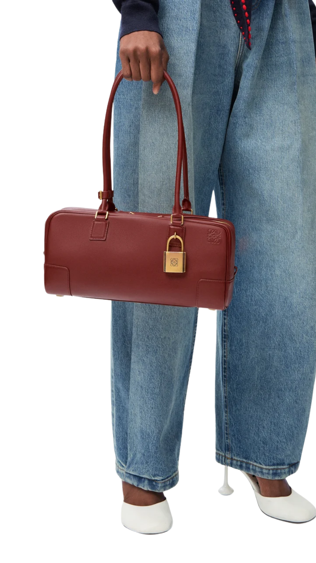 Amazona 31 Cropped Bag in Mahogany Shiny Calfskin