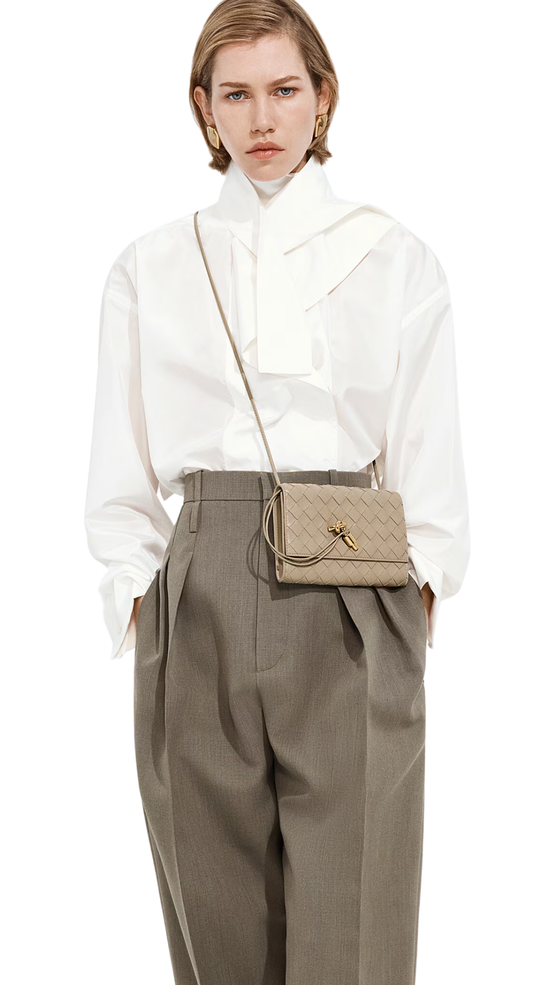 Andiamo Pouch On Strap in Ecru