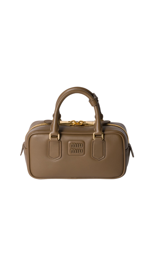 Arcadie Leather Bag in Beige (Copia)