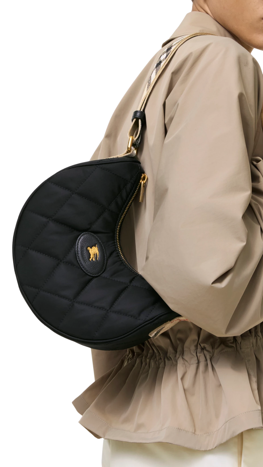 Horseshoe Crossbody Bag in Black