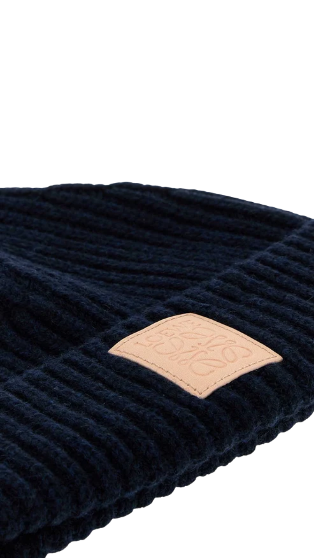 Beanie in Blue Navy Cashmere