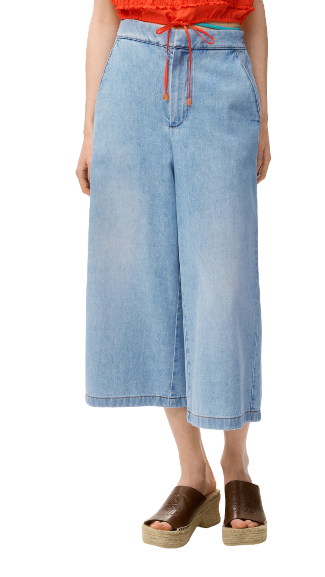 Cropped Trousers in Denim