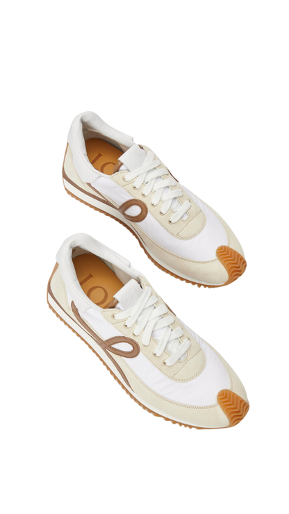 Flow Runner 2.0 in Nylon and Suede in Chocolate/Almost Optic