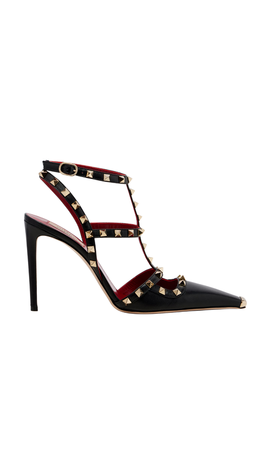 Rockstud Leather Pumps in Black