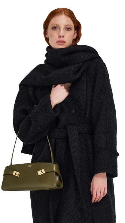Hug East-West Shoulder Bag in Olive Green / Navy