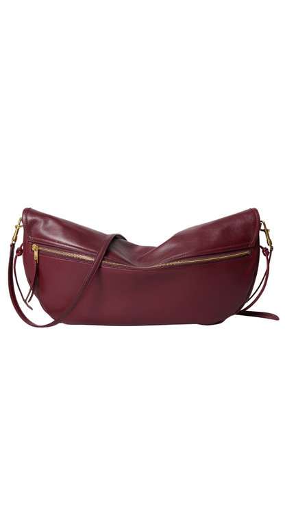 Soft Triomphe Halfmoon in Syrah Shiny Lambskin