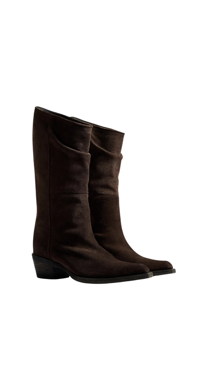 Clive Boot in Umber