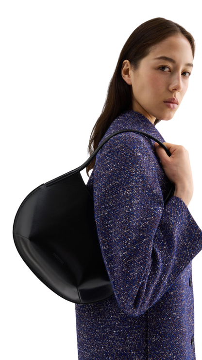 Kante Shoulder in Black Leather Shoulder Bag