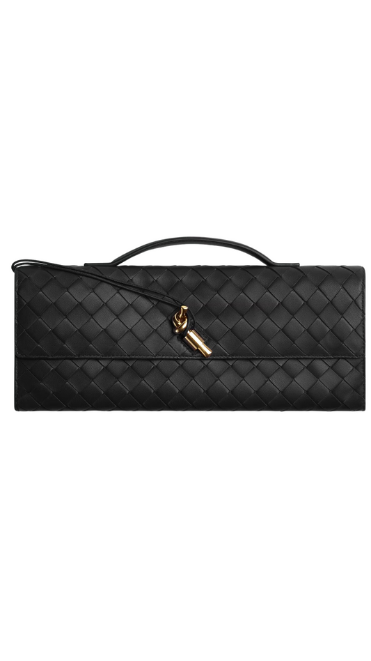 Andiamo Clutch in Black
