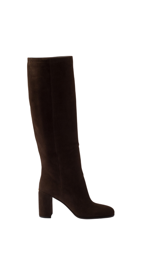 Heeled Suede Boots in Dark Brown