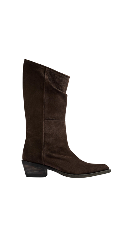 Clive Boot in Umber