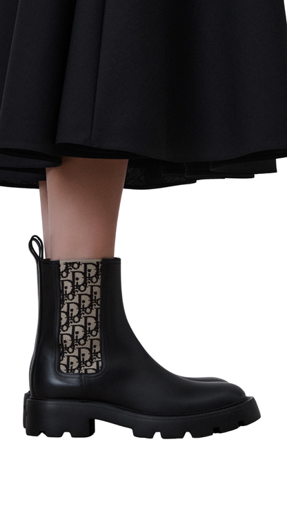 Dior Ride Chelsea Boot in Black Calfskin