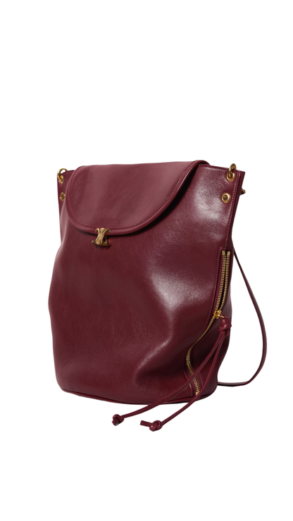 Soft Triomphe Bucket in Syrah Shiny Lambskin