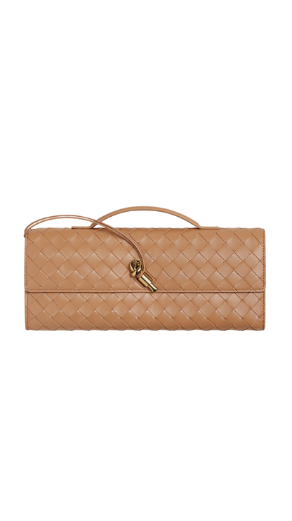 Andiamo Clutch in Pale Brown