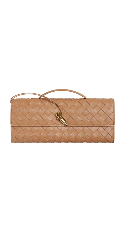 Andiamo Clutch in Pale Brown