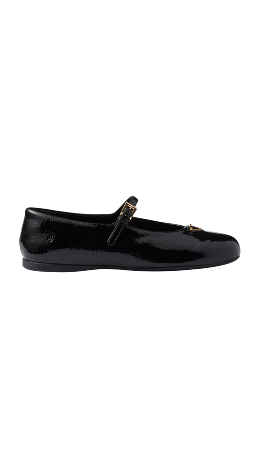 Naplak Patent Leather Ballerinas in Black
