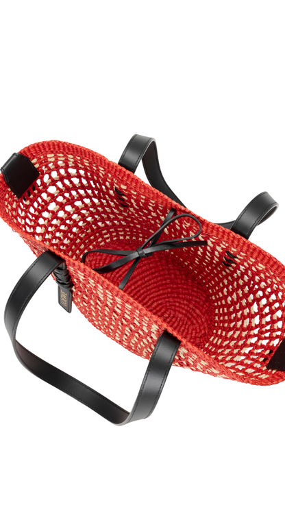 Small Braid Basket in Iraca Palm and Calfskin