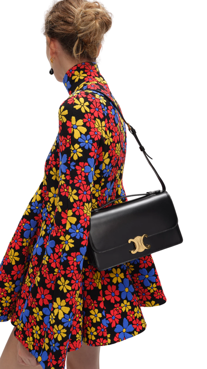 Medium Triomphe Folio in Black Shiny Calfskin