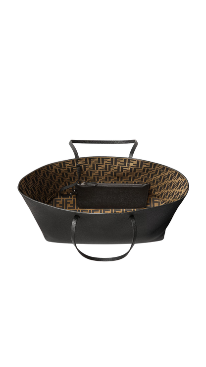 Medium Roll in Black Cuoio Romano Leather Shopper