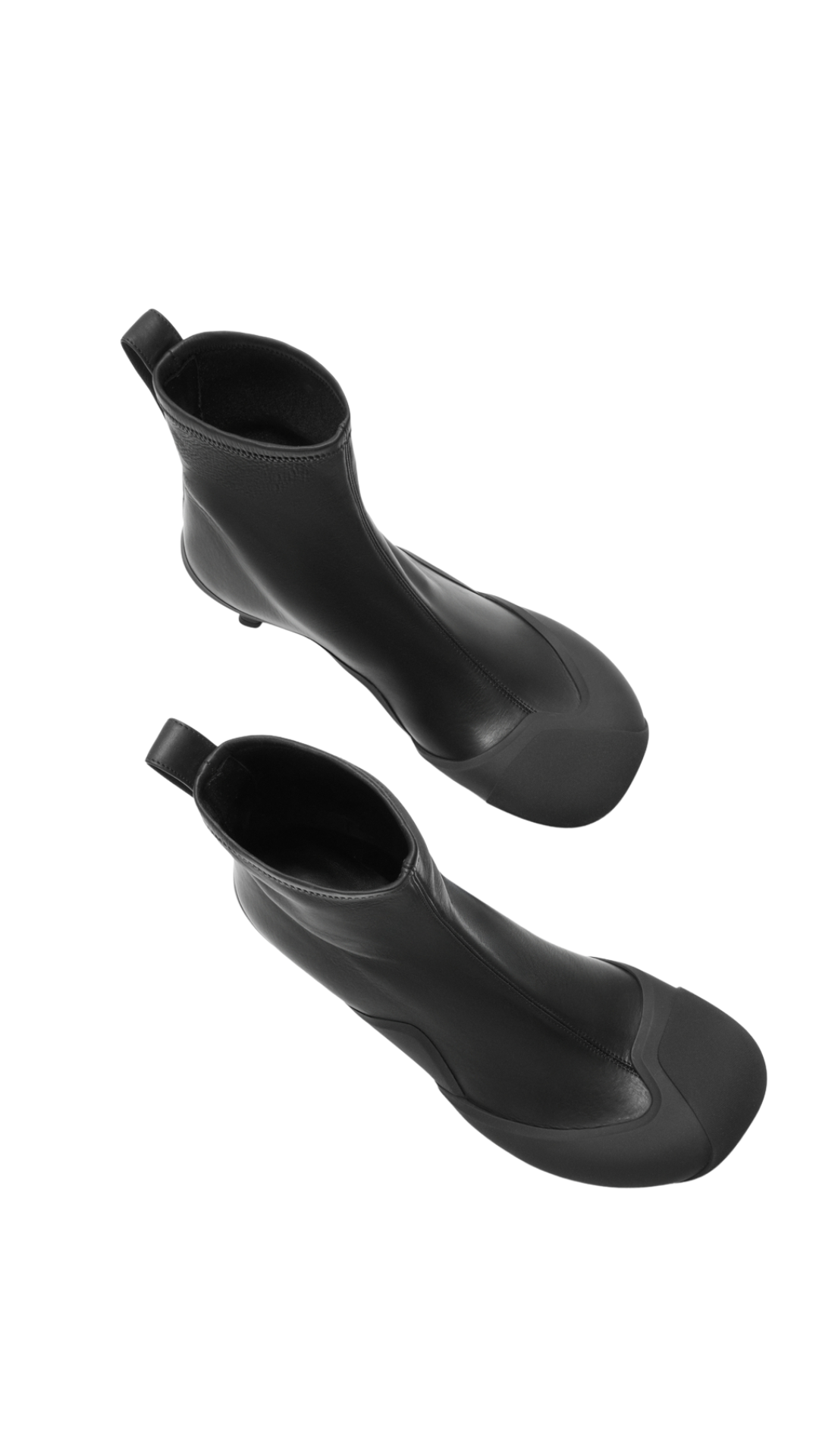 Dive Bootie in Black Stretch Calfskin