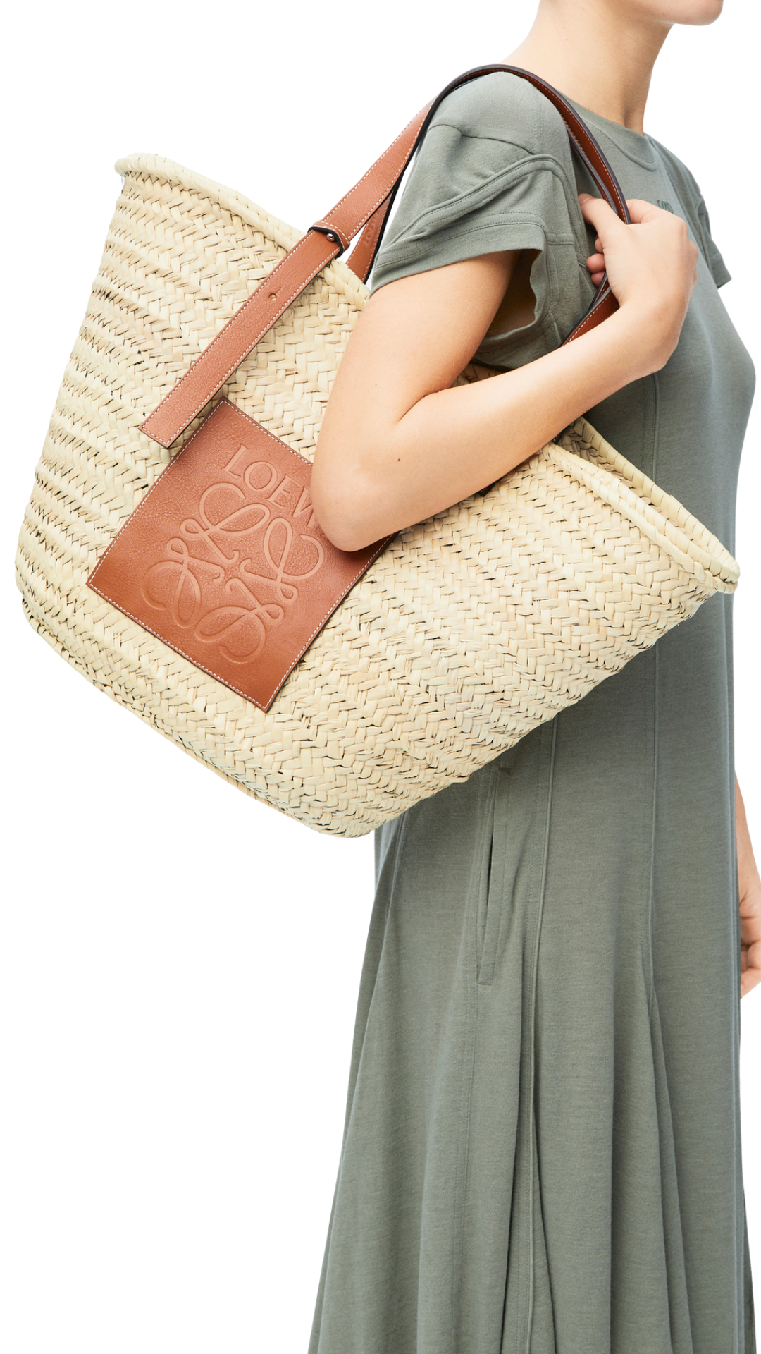 Large Classic Basket in Natural/Tan Palm Leaf and Calfskin