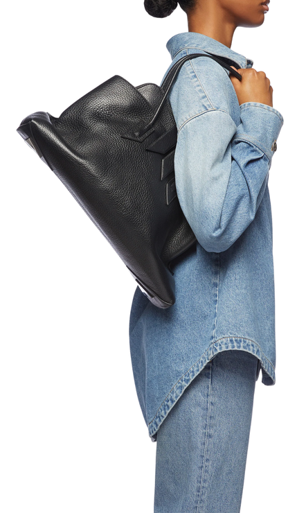 La Passeggiata Medium Black Top Handle