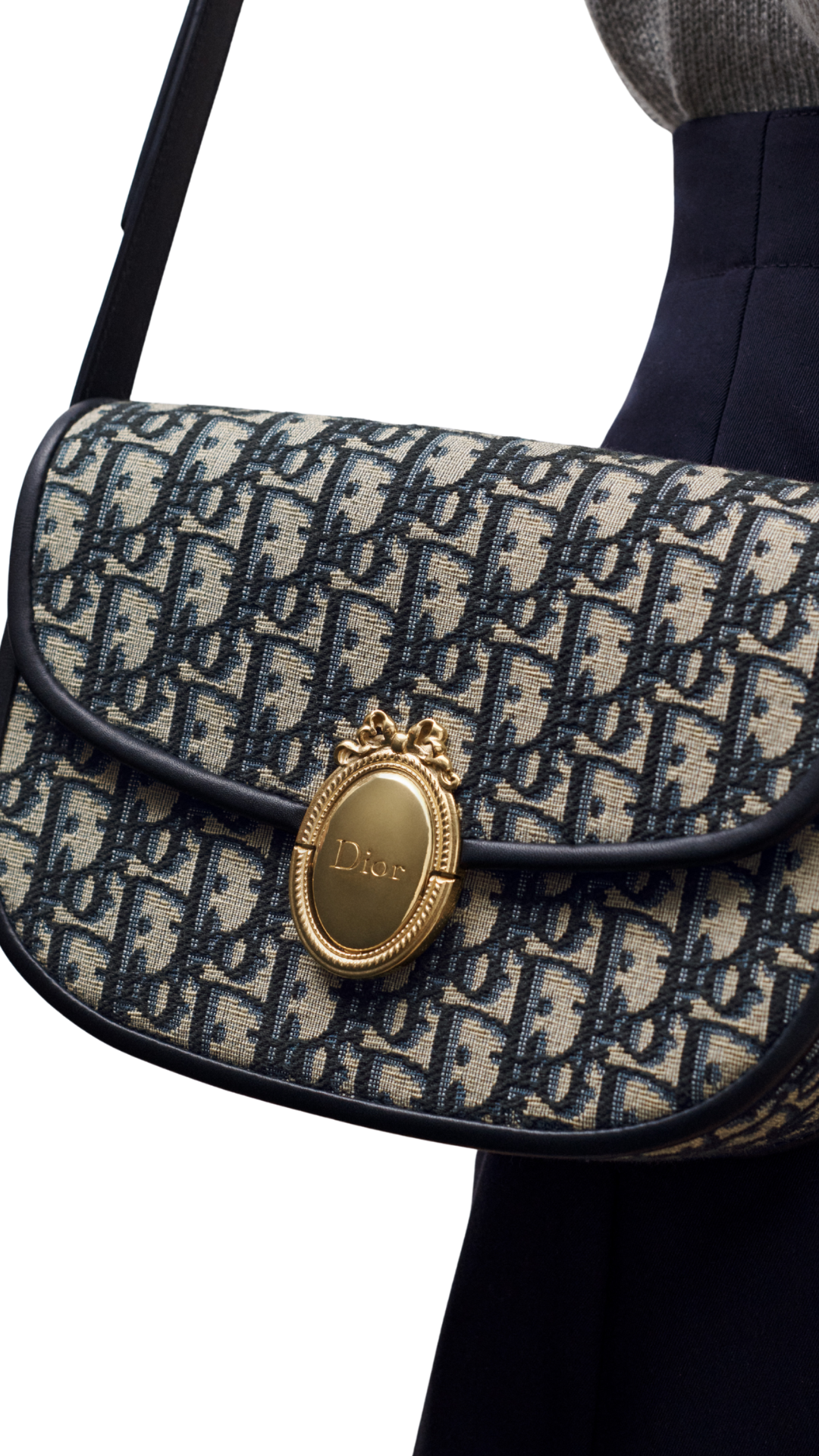 Medium Dior Médaillon Flap Bag in Blue Dior Oblique Jacquard