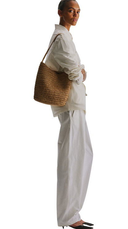 Alma Shoulder Raffia Bag in Thé