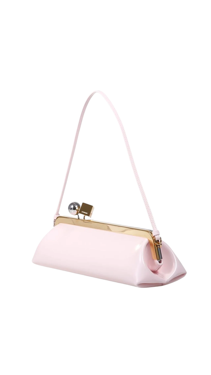 La Pochette Shoulder Bag in Pink