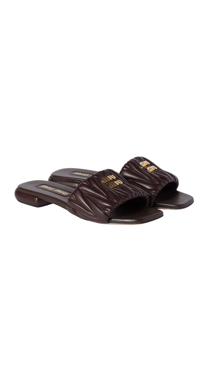 Matelassé Nappa Leather Slides in Briarwood