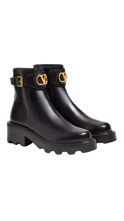 VLogo Signature Ankle Boot In Black Calfskin 55Mm