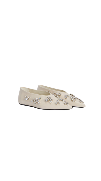 Ballerina in Eggshell Flat Leather Ballerinas with Pointed Toe and Crystals