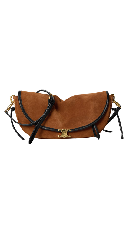 Soft Triomphe Little Halfmoon in Camel / Black Suede