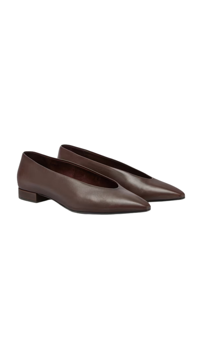 Rebecca Ballet Flat in Fireplace