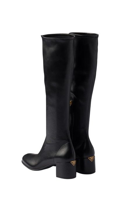 Botas altas de napa elástica en color negro