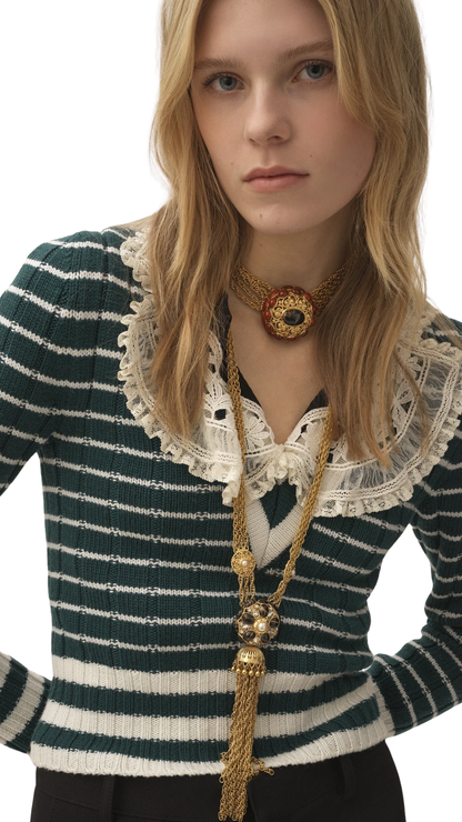 V-Neck Fitted Sweater in a Merino Wool Knit in Green