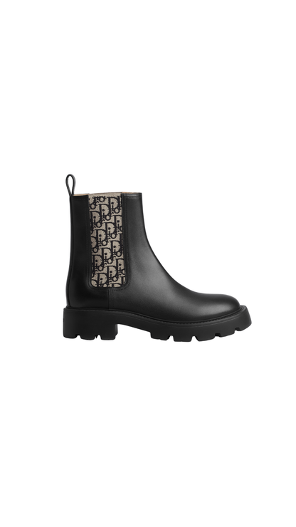 Dior Ride Chelsea Boot in Black Calfskin