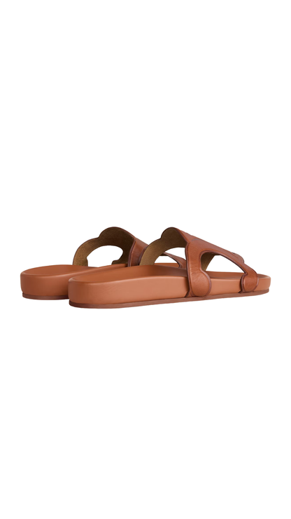 Triomphe Slide In Tan Calfskin - Vegetal Tanning