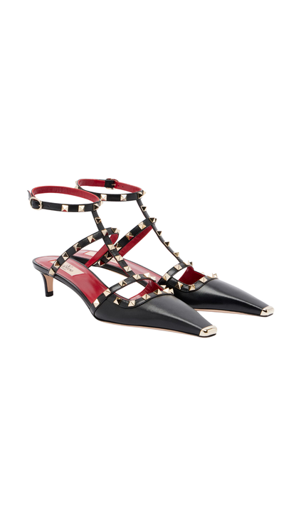 Rockstud Leather Pumps in Black