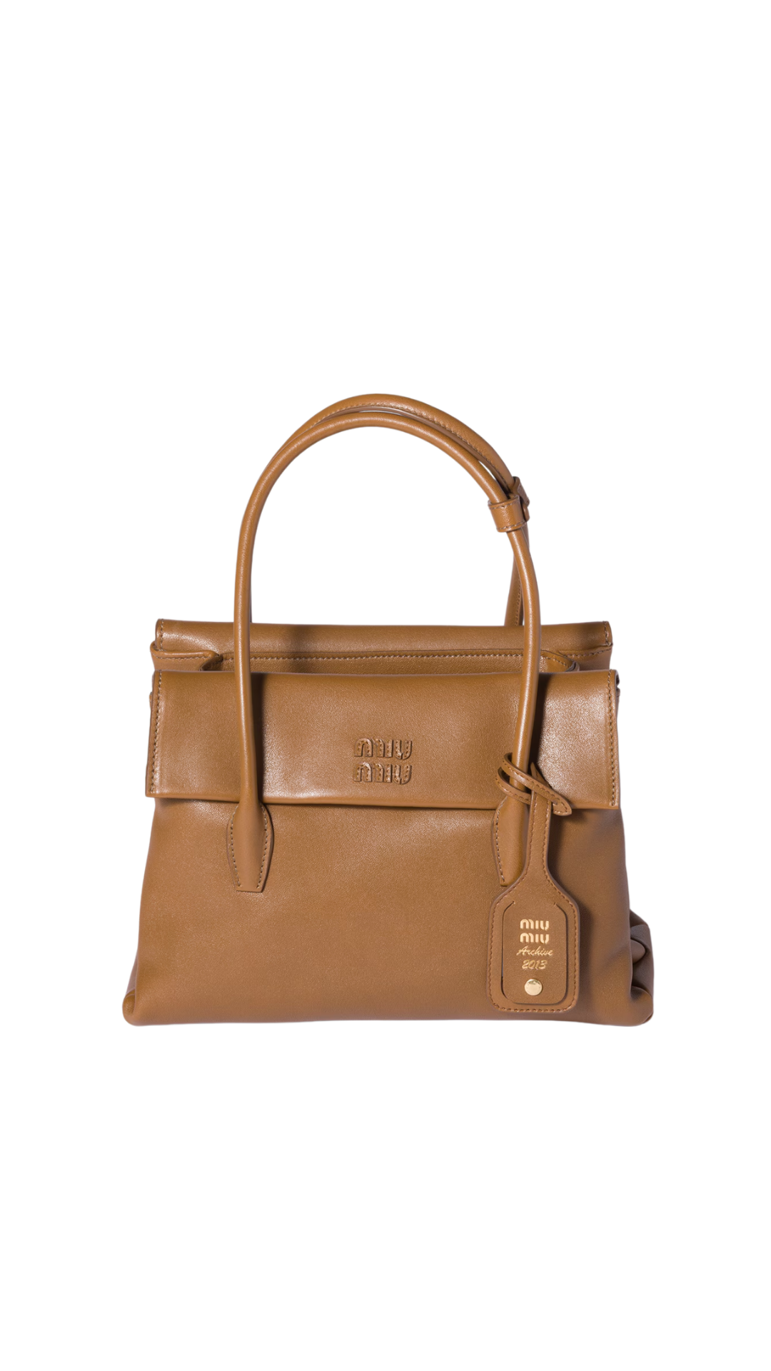 Solitario bolso de piel en madera