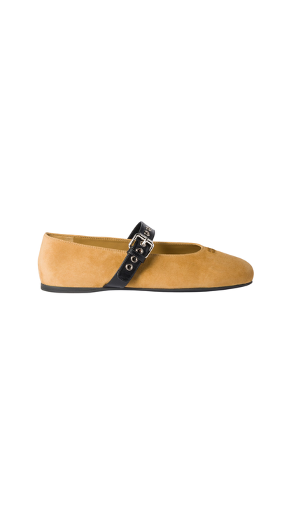 Suede Ballerinas in Honey