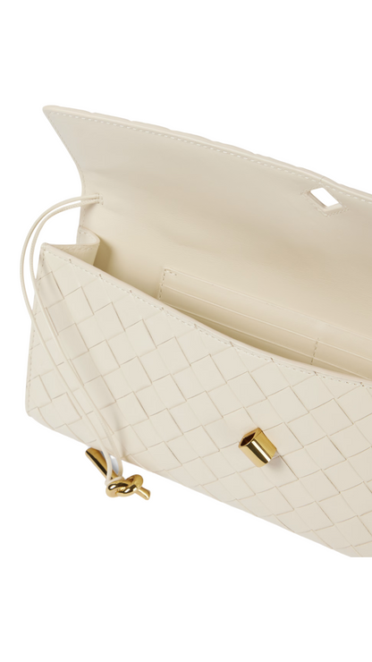 Andiamo Clutch en Sea Salt