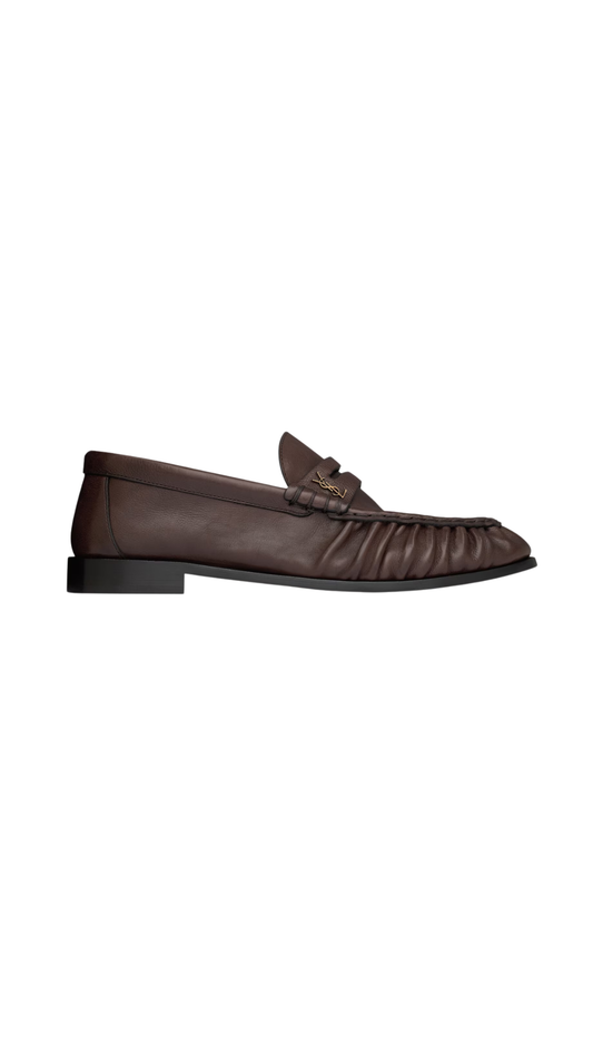 Le Loafer flexible de piel mate marrón de París