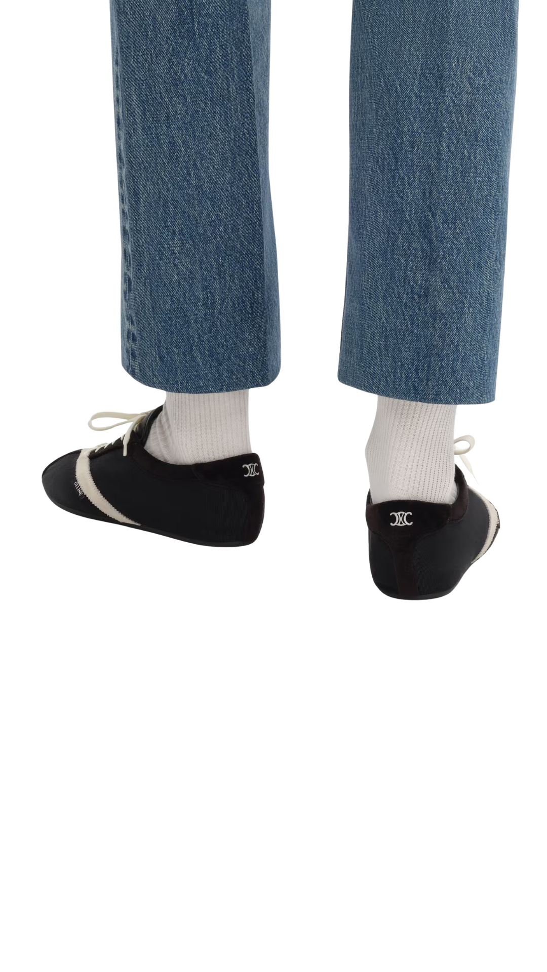 La Zapatilla Plana de Grosgrén, Terciopelo, Piel de Becerro de Ante y Piel de Cordero en Negro