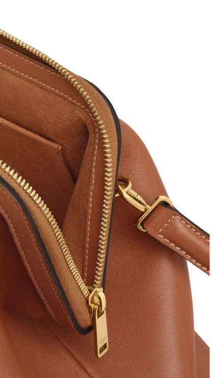 Doctor's Pouch In Tan Supple Natural Calfskin